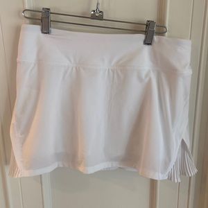 Lululemon Play off the pleats skirt, white, size 6